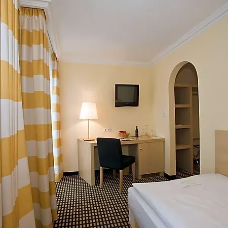 Relexa Schatten 4* Штутгарт