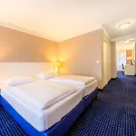 Отель Relexa Schatten 4*